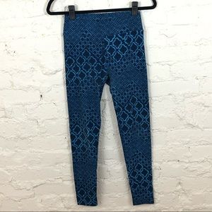 LuLaRoe Quatrefoil Leggings
